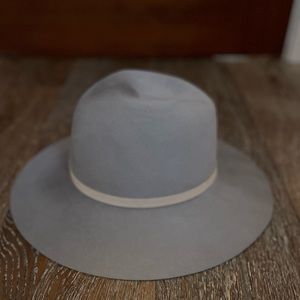 Janessa Leone Wool Hat - Medium